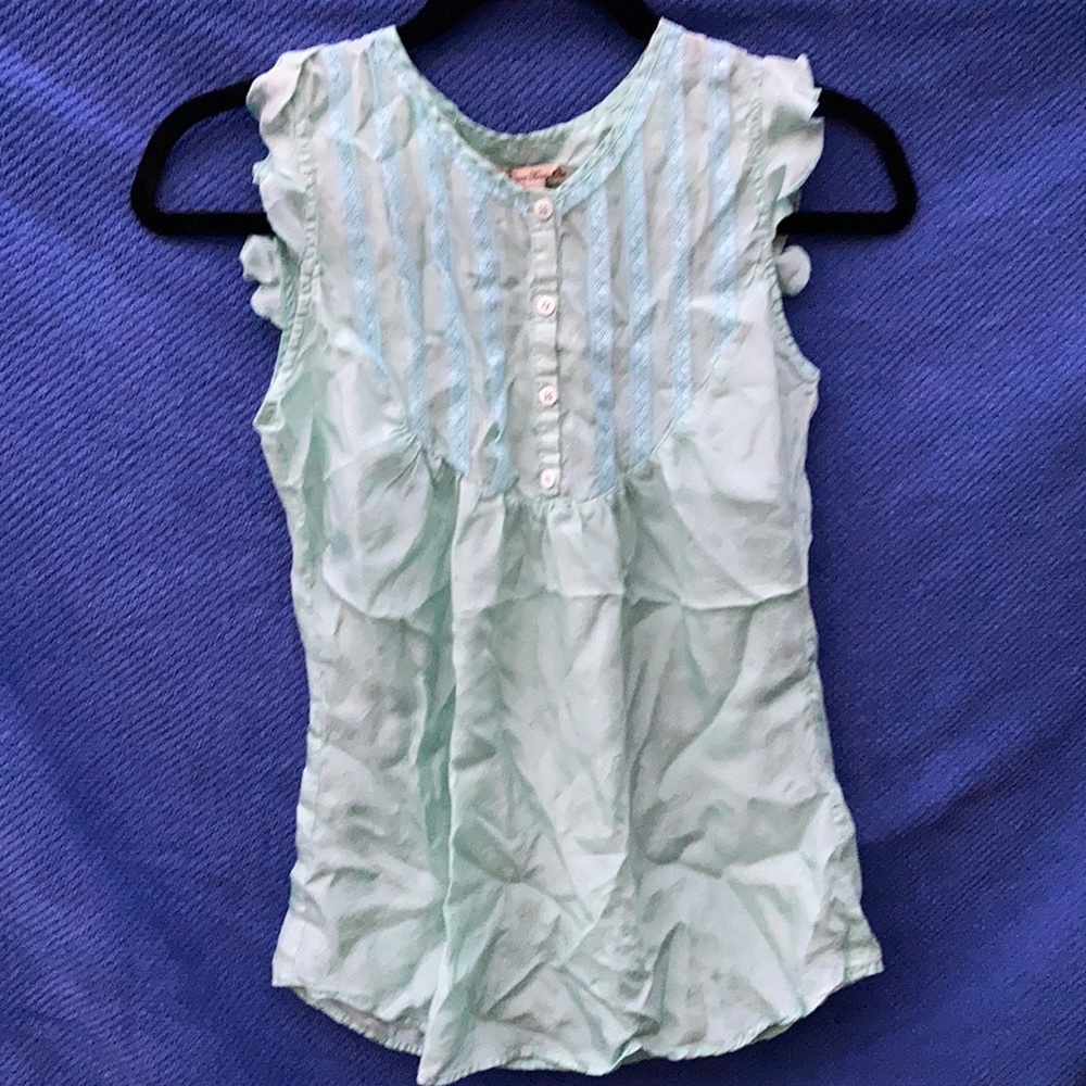 Cute mint green shirt